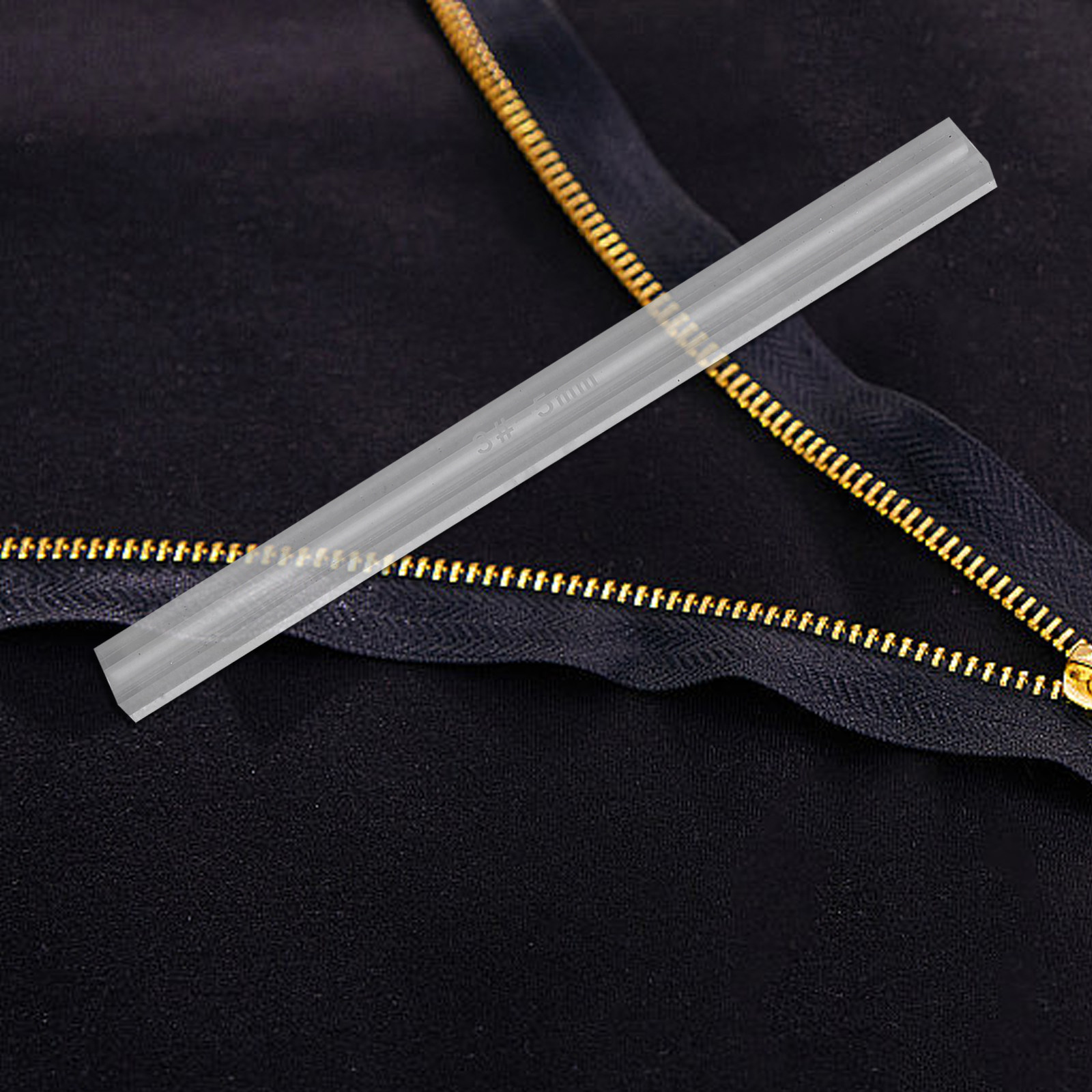 Leatherwork Ruler - Akrylowa linijka do klejenia zamków błyskawicznych