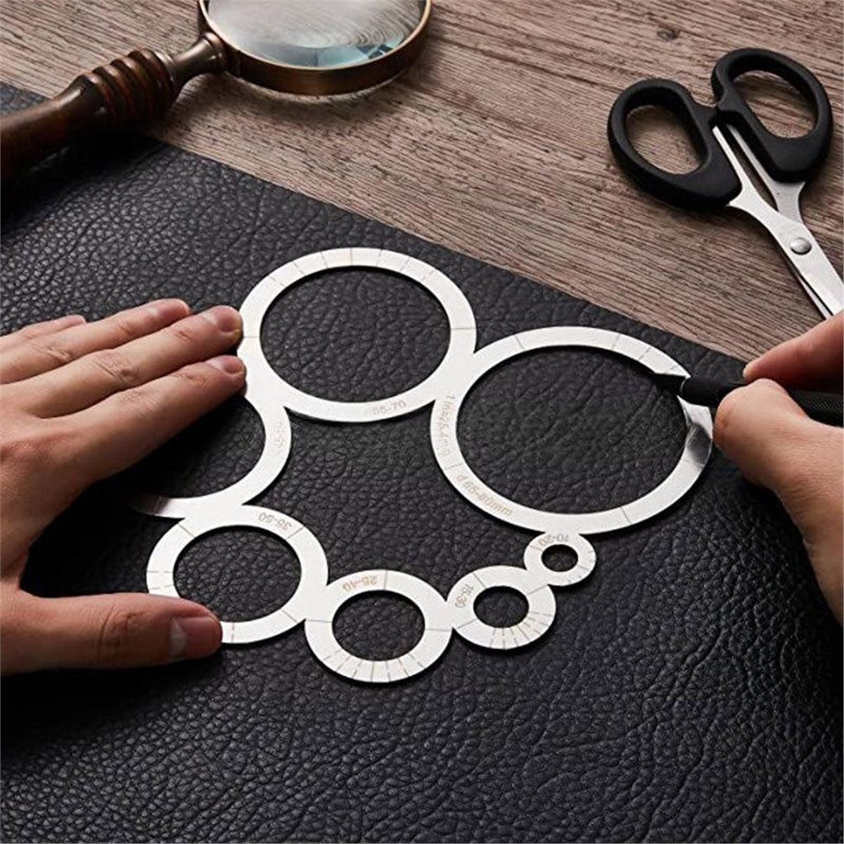Leatherwork Ruler - Skórzana linijka do cięcia narożników z