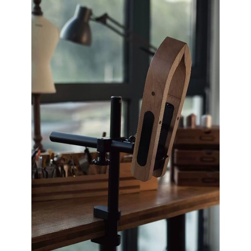 Leatherwork Craft - Drewniany stojak do mocowania skóry do