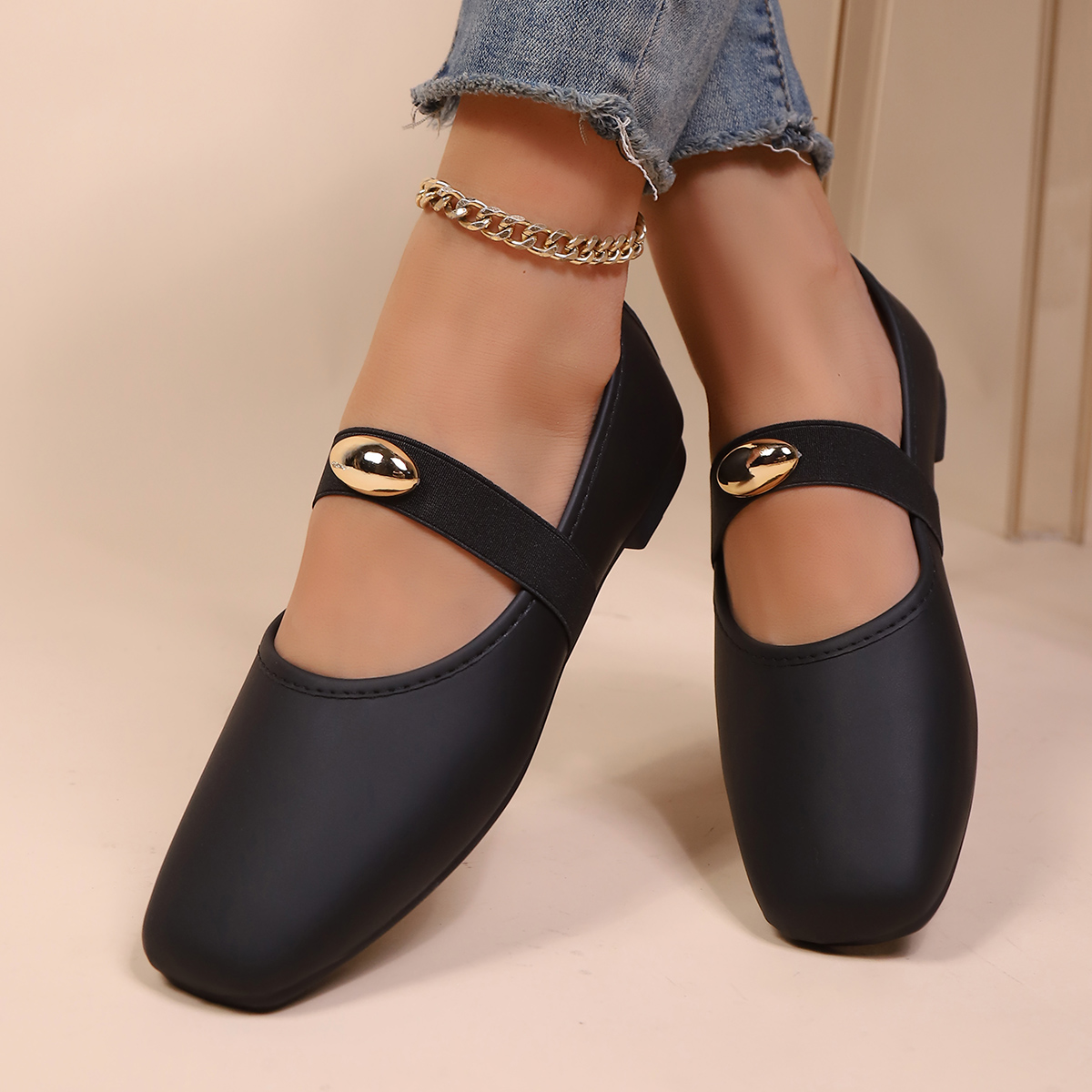 Minimalistyczne baleriny Mary  – Leatherwork Hardware recenzja i cena