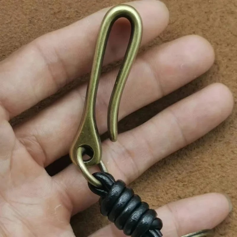 Ręcznie tkany breloczek z praw – Leatherwork Ruler recenzja i cena