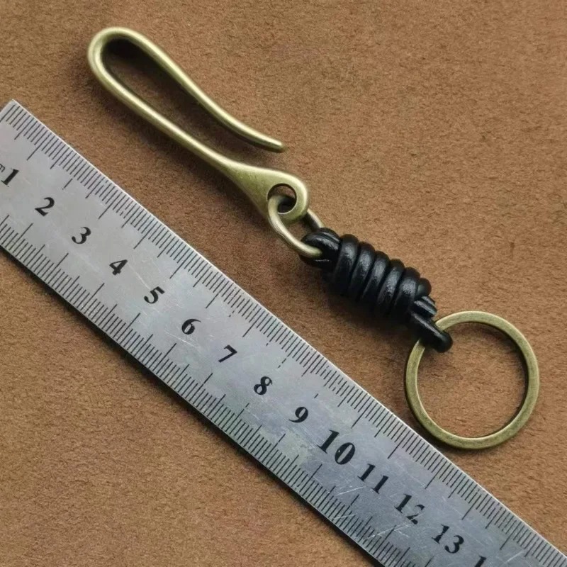 Ręcznie tkany breloczek z praw – Leatherwork Ruler recenzja i cena